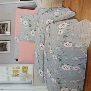 New 100% Cotton American Linen 6 Piece King Sheet Set - Gray And Pink Floral